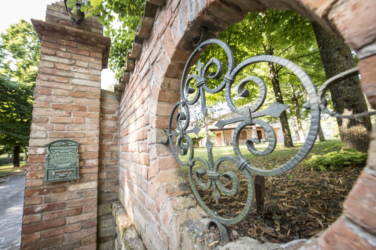 Villa Montegenco Comunanza Exteriér fotografie